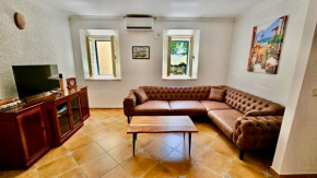 Lux 2-bedroom apartment in Old town Herceg Novi